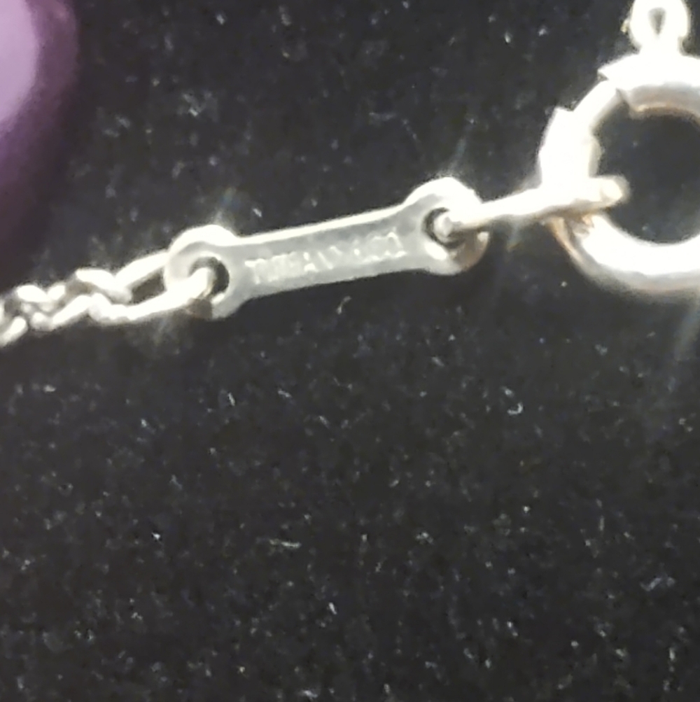 Tiffany & Co. Silver Heart Necklace with pouch and box - Picture 5 of 9